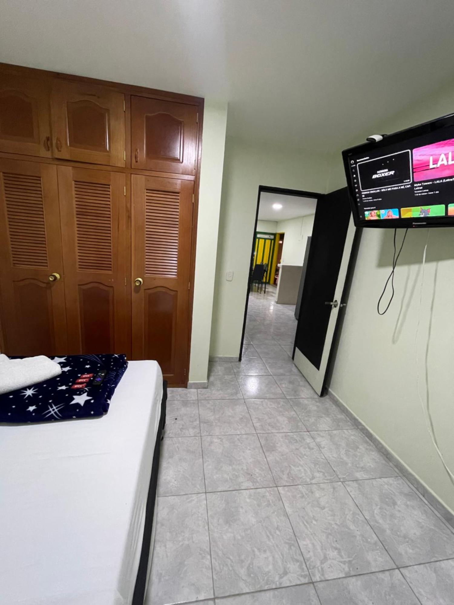 Apartamento Plazoleta De Colores Apartment Guatape Bagian luar foto